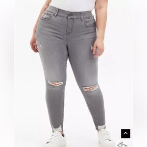 TORRID Bombshell Skinny Super Soft High Rise Jeans